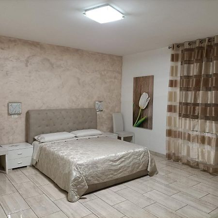 בולוניה Affittacamere V Torre V Nigrisoli A Porta San Vitale מראה חיצוני תמונה