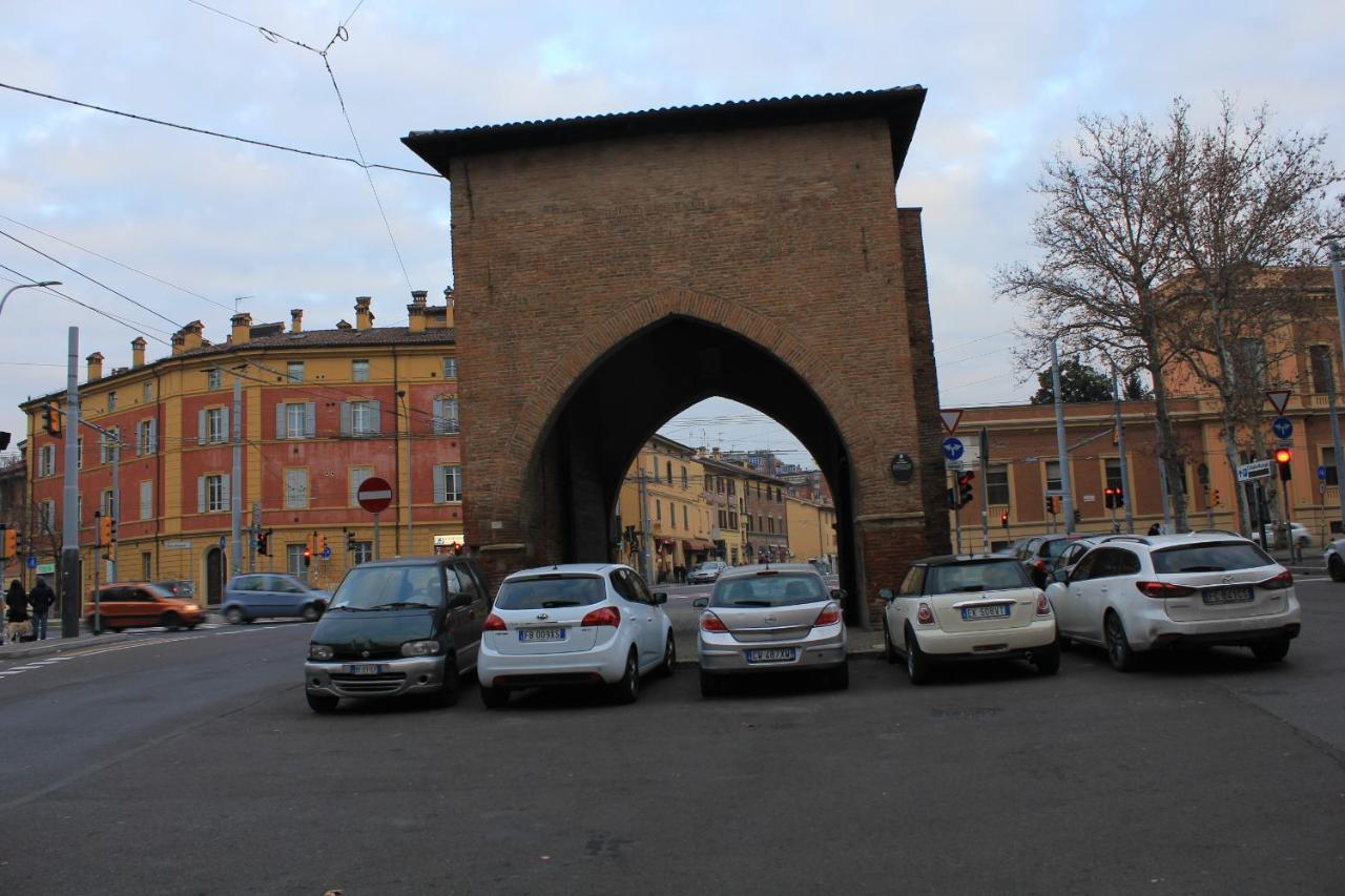 בולוניה Affittacamere V Torre V Nigrisoli A Porta San Vitale מראה חיצוני תמונה