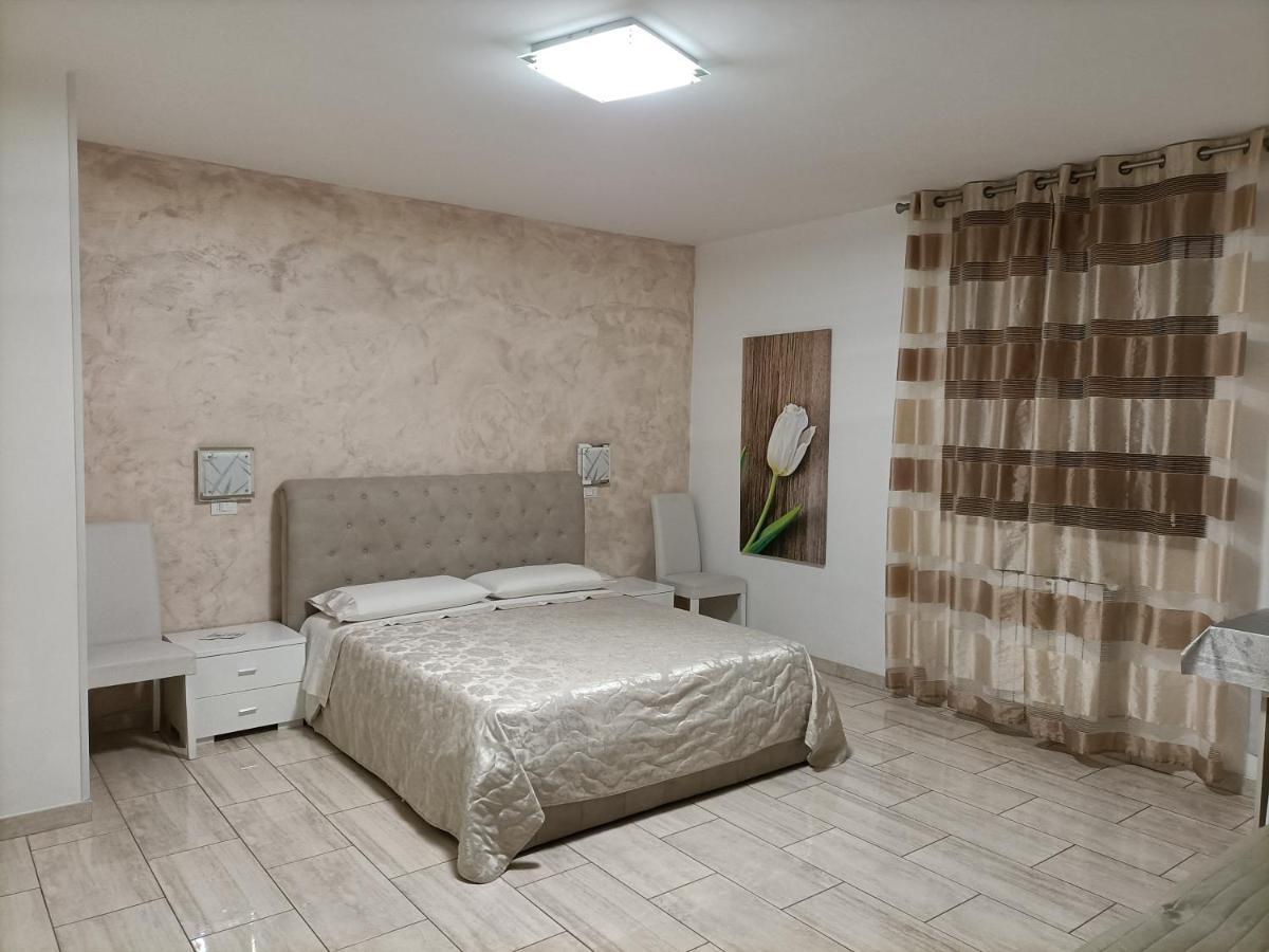 בולוניה Affittacamere V Torre V Nigrisoli A Porta San Vitale מראה חיצוני תמונה